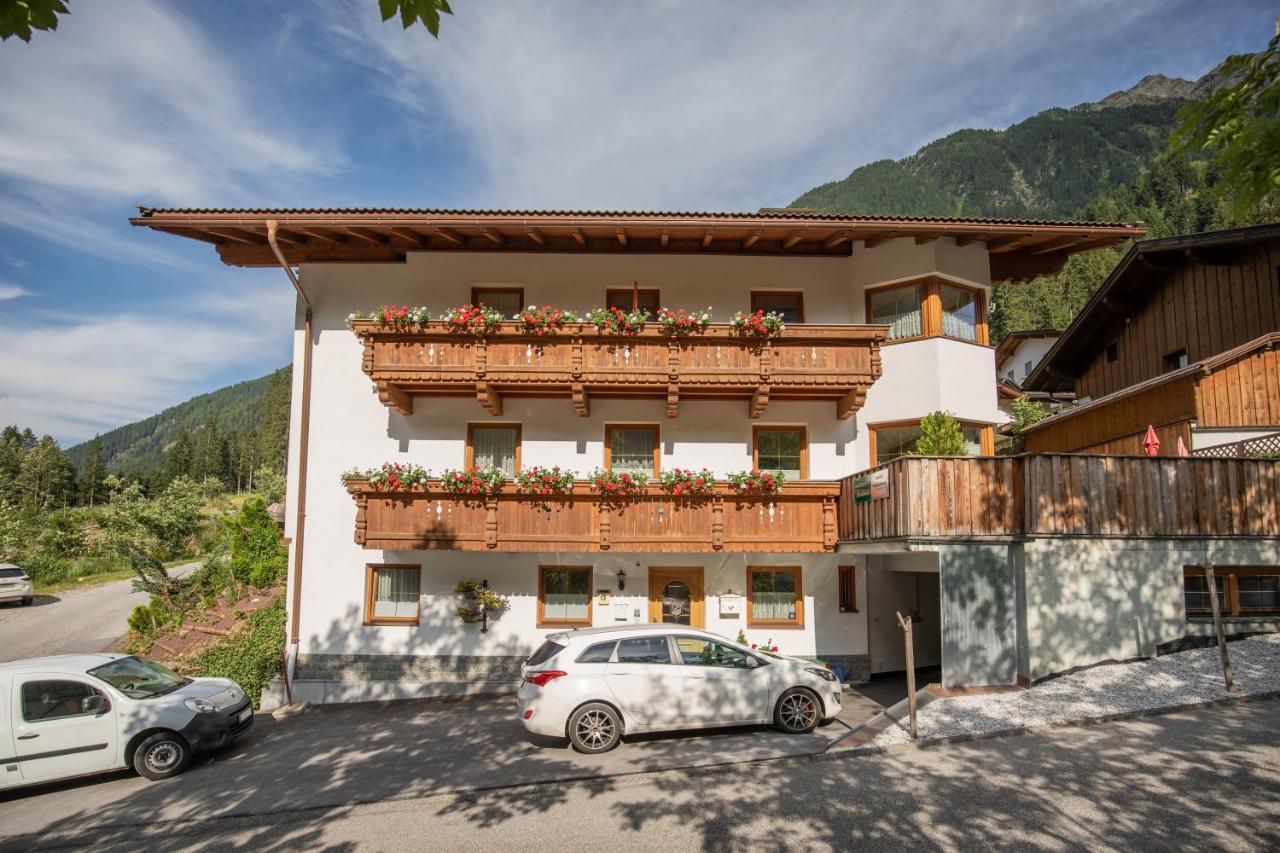 Ferienwohnungen Mischbach Neustift im Stubaital Exterior photo